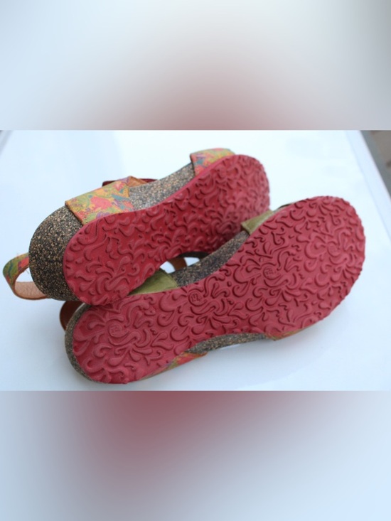 Think! Dumia sandals main image 11